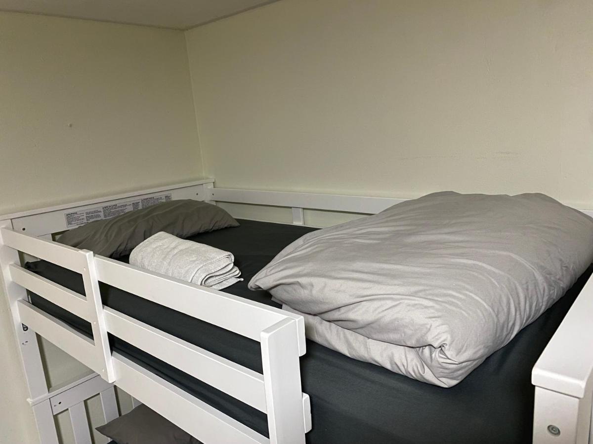 Single Size Top Bunk Bed - Mixed Shared Room Miami Springs Extérieur photo